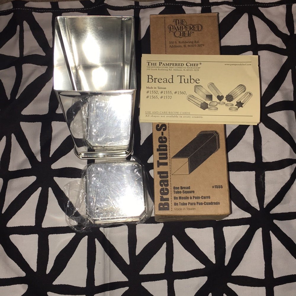 Pampered Chef Bread Tube - Square.